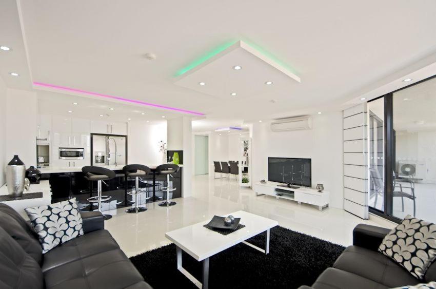 Genesis Apartments By Gold Coast Premium Екстер'єр фото