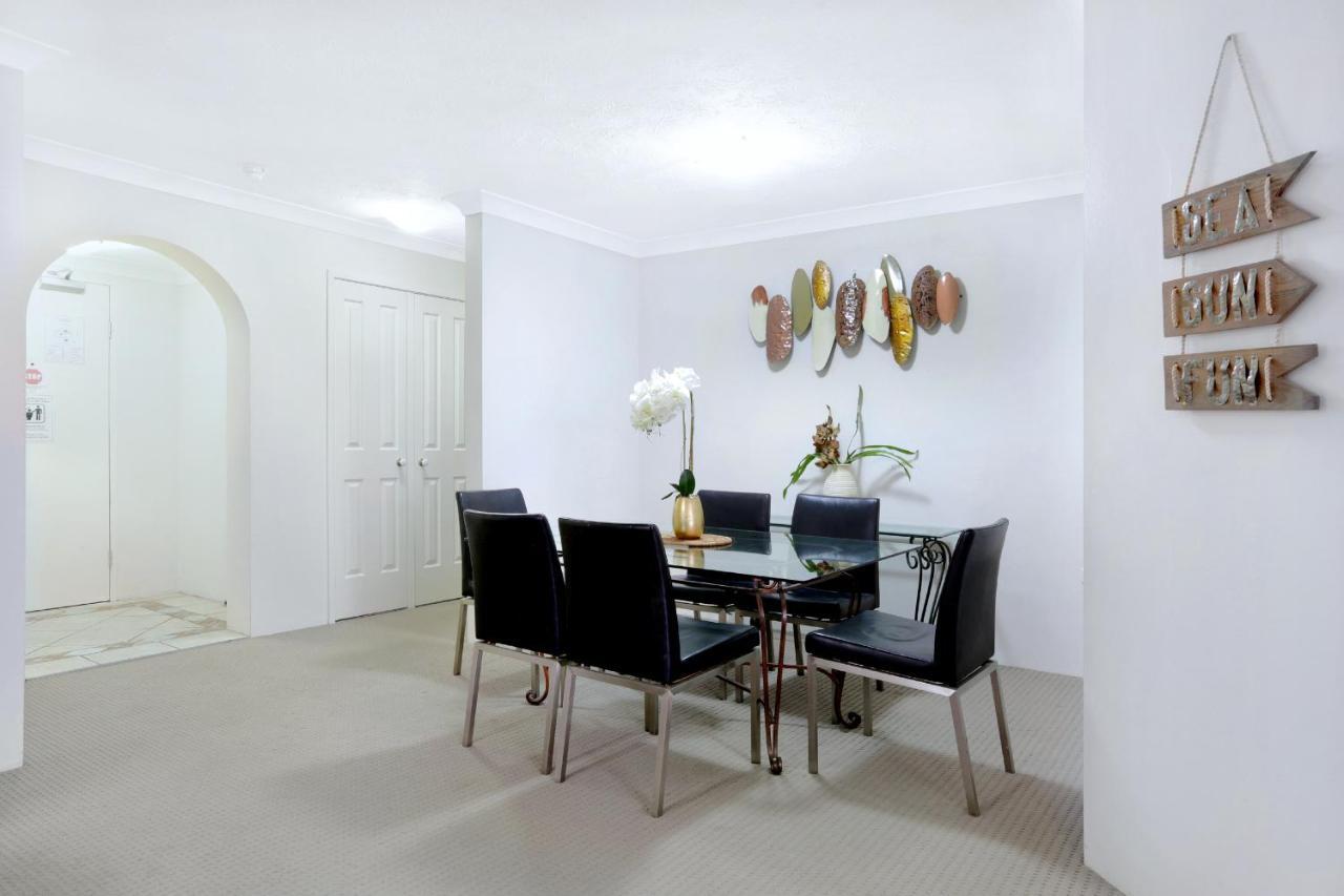 Genesis Apartments By Gold Coast Premium Екстер'єр фото